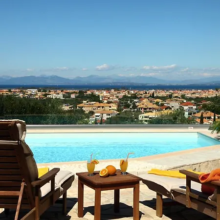 Alea Villa Apolpaina